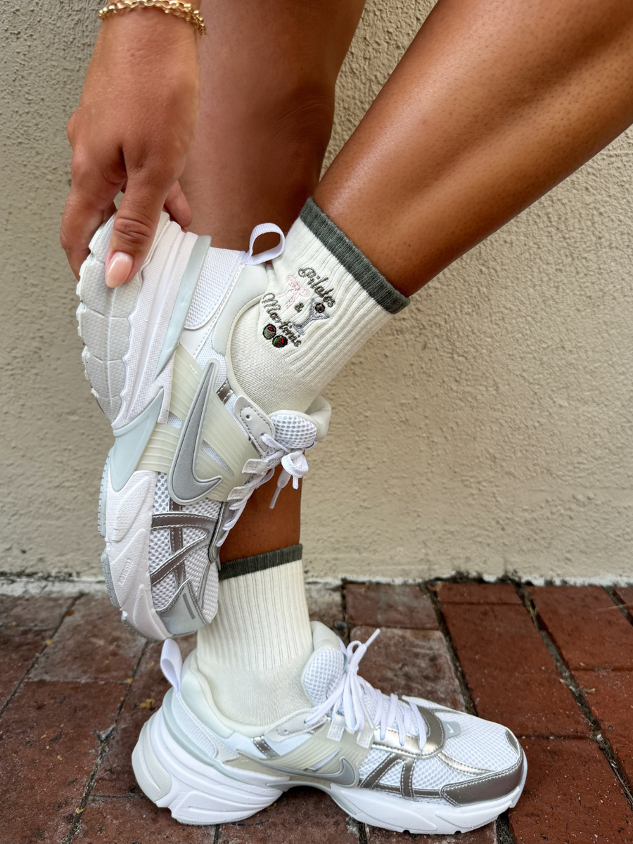 PILATES & MARTINIS CREW SOCKS – SHOPOLIROSE